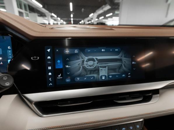 Geely Monjaro I с пробегом 2023 года, цена 3 370 000 рублей, 46278 км, внедорожник, Автокод Объявления