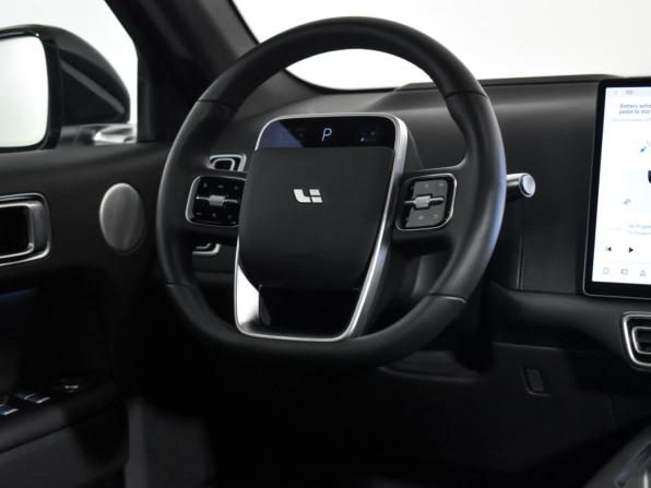 Li Auto (Lixiang) L7 I с пробегом 2023 года, цена 5 850 000 рублей, 18980 км, внедорожник, Автокод Объявления