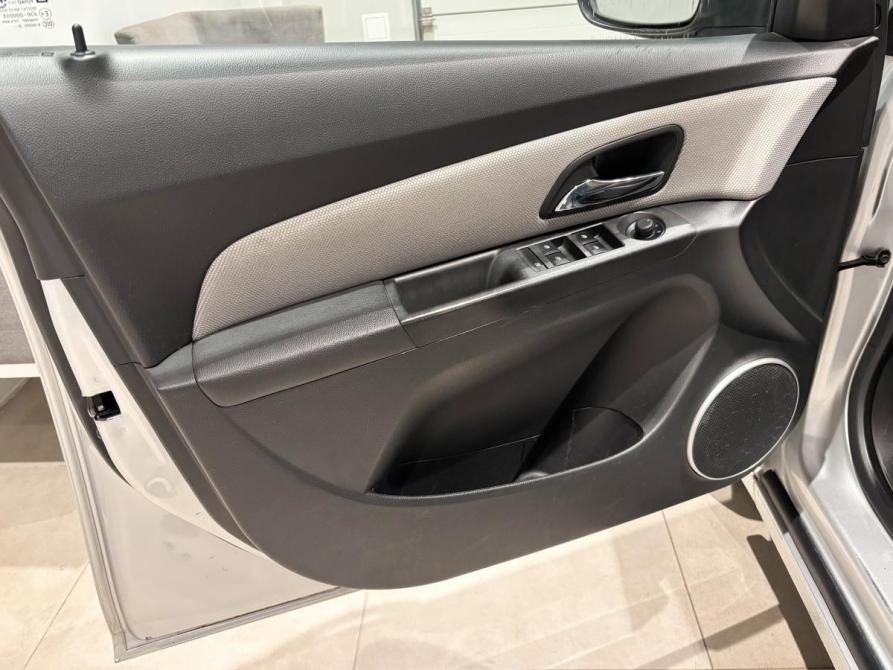Chevrolet Cruze I Рестайлинг Екатеринбург  - изображение 13