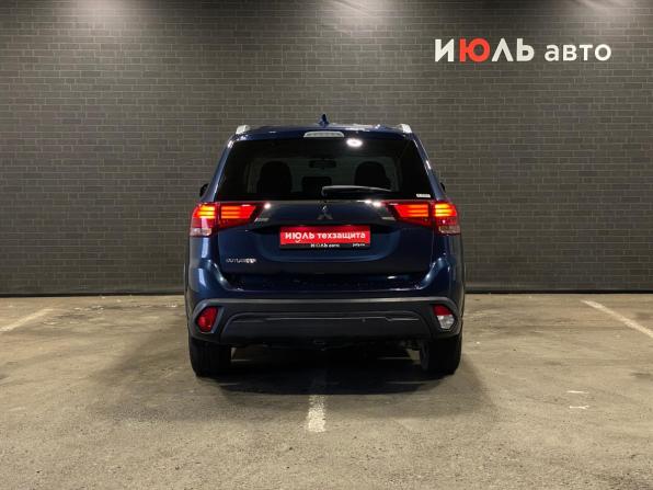 Mitsubishi Outlander III Рестайлинг 3 с пробегом 2021 года, цена 2 785 000 рублей, 68847 км, внедорожник, Автокод Объявления