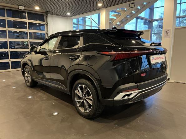 Omoda C5 I с пробегом 2024 года, цена 1 550 000 рублей, 101198 км, внедорожник, Автокод Объявления