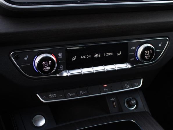 Audi Q5 II (FY) Рестайлинг с пробегом 2024 года, цена 5 280 000 рублей, 21903 км, внедорожник, Автокод Объявления