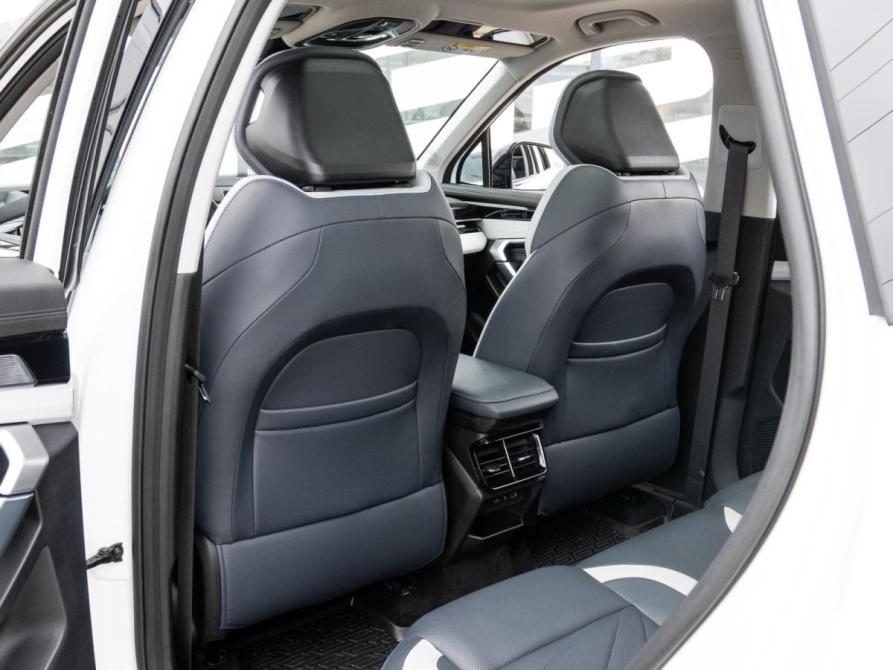 Geely Atlas II Сочи  - изображение 11