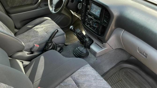 Toyota Land Cruiser 100 Series с пробегом 2000 года, цена 1 700 000 рублей, 246027 км, внедорожник, Автокод Объявления