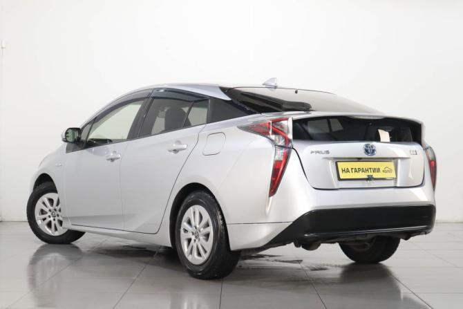 Toyota Prius IV (XW50) с пробегом 2017 года, цена 1 479 000 рублей, 185000 км, лифтбек, Автокод Объявления