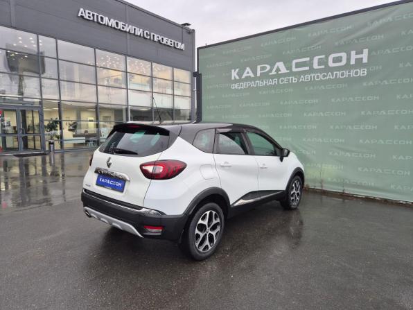 Renault Kaptur I с пробегом 2017 года, цена 1 060 000 рублей, 180481 км, внедорожник, Автокод Объявления