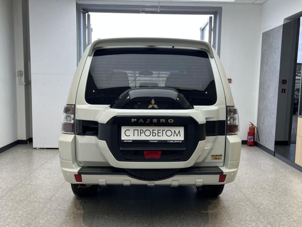 Mitsubishi Pajero IV Рестайлинг 2 с пробегом 2020 года, цена 3 600 000 рублей, 40000 км, внедорожник, Автокод Объявления