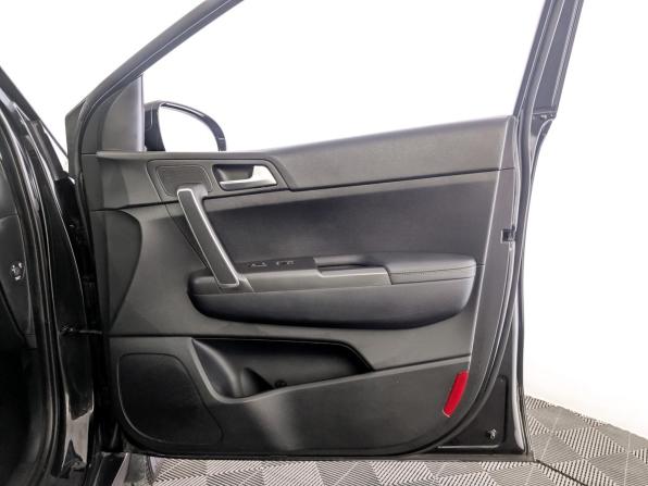 Kia Sportage IV с пробегом 2018 года, цена 1 850 000 рублей, 180970 км, внедорожник, Автокод Объявления
