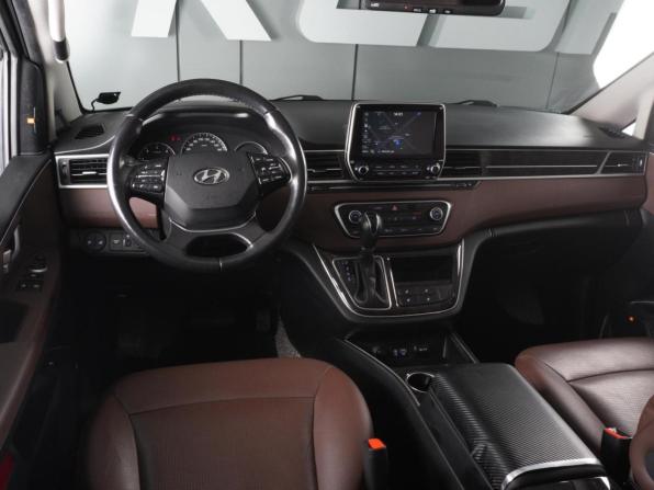 Hyundai Grand Starex I Рестайлинг 2 с пробегом 2018 года, цена 3 345 000 рублей, 140713 км, минивэн, Автокод Объявления