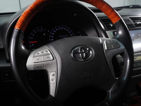 Toyota Camry VI (XV40) Рестайлинг с пробегом 2011 года, цена 1 325 000 рублей, 257981 км, седан, Автокод Объявления
