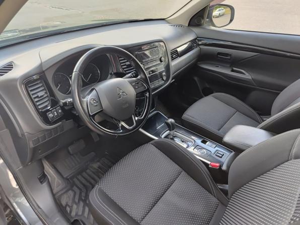 Mitsubishi Outlander III Рестайлинг 3 с пробегом 2019 года, цена 2 195 000 рублей, 120000 км, внедорожник, Автокод Объявления