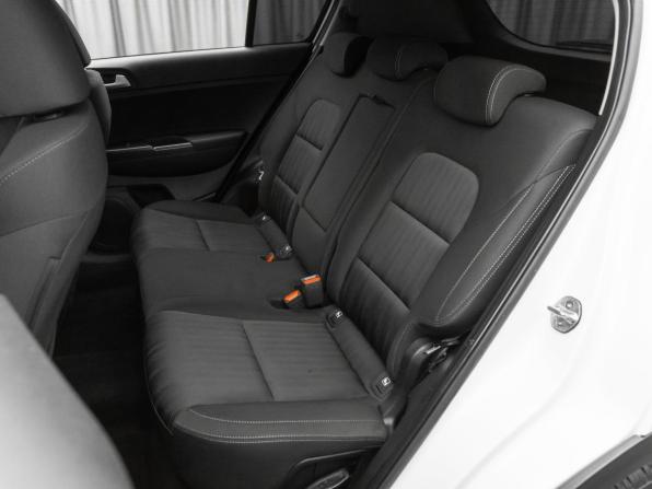 Kia Sportage IV Рестайлинг с пробегом 2018 года, цена 1 650 000 рублей, 180534 км, внедорожник, Автокод Объявления