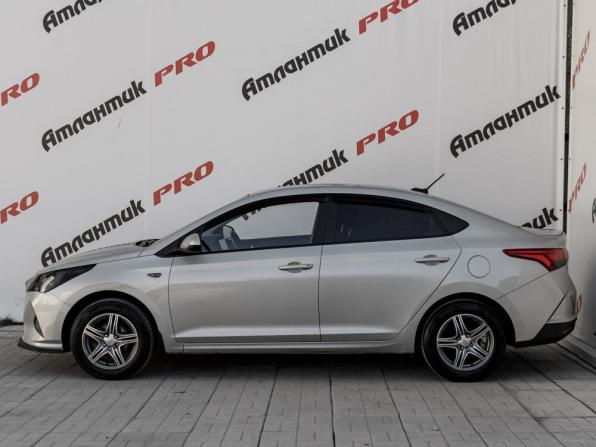 Hyundai Solaris II Рестайлинг с пробегом 2020 года, цена 1 370 000 рублей, 137969 км, седан, Автокод Объявления