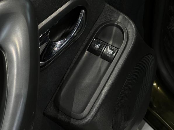 Renault Duster I Рестайлинг с пробегом 2018 года, цена 1 300 000 рублей, 154800 км, внедорожник, Автокод Объявления