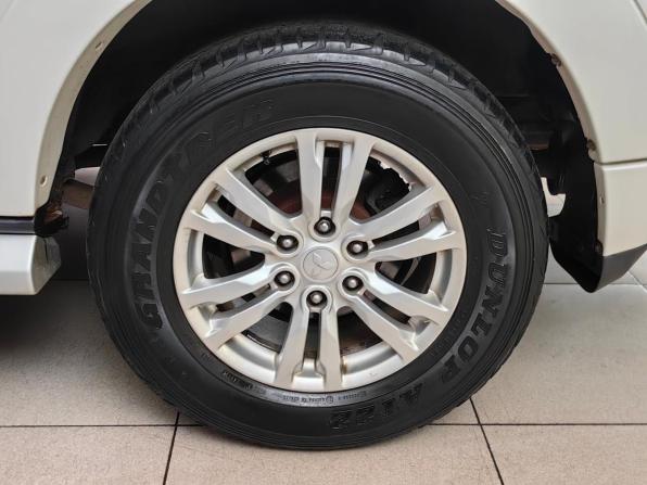 Mitsubishi Pajero IV Рестайлинг 1 с пробегом 2014 года, цена 2 299 000 рублей, 283000 км, внедорожник, Автокод Объявления
