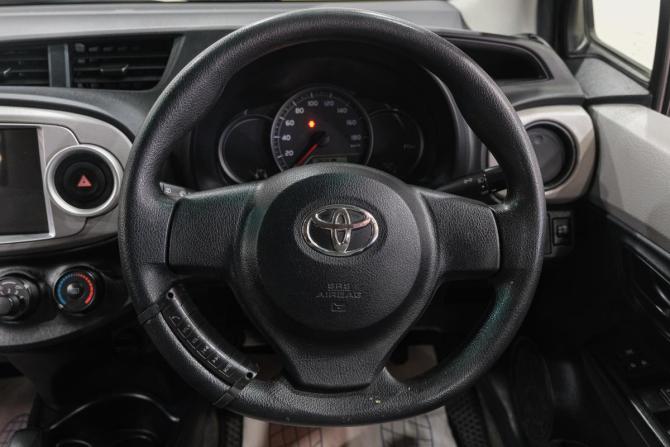 Toyota Vitz III (XP130) с пробегом 2013 года, цена 739 000 рублей, 156000 км, хэтчбек, Автокод Объявления