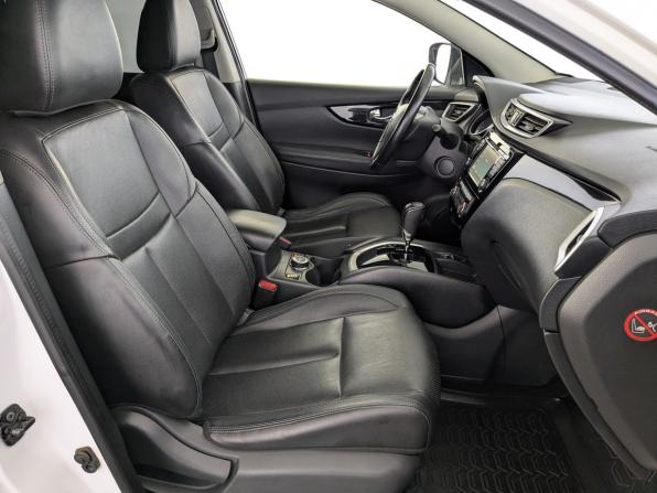 Nissan Qashqai II с пробегом 2017 года, цена 1 850 000 рублей, 102181 км, внедорожник, Автокод Объявления