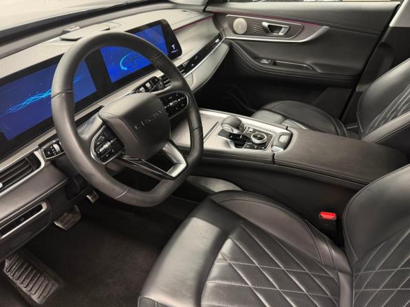 Chery Tiggo 8 Pro Max I Рестайлинг с пробегом 2024 года, цена 2 257 000 рублей, 32697 км, внедорожник, Автокод Объявления