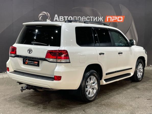 Toyota Land Cruiser 200 Series Рестайлинг 2 с пробегом 2017 года, цена 4 830 000 рублей, 241957 км, внедорожник, Автокод Объявления