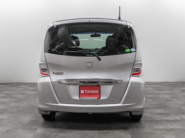 Honda Freed I Рестайлинг с пробегом 2012 года, цена 1 055 000 рублей, 176273 км, компактвэн, Автокод Объявления
