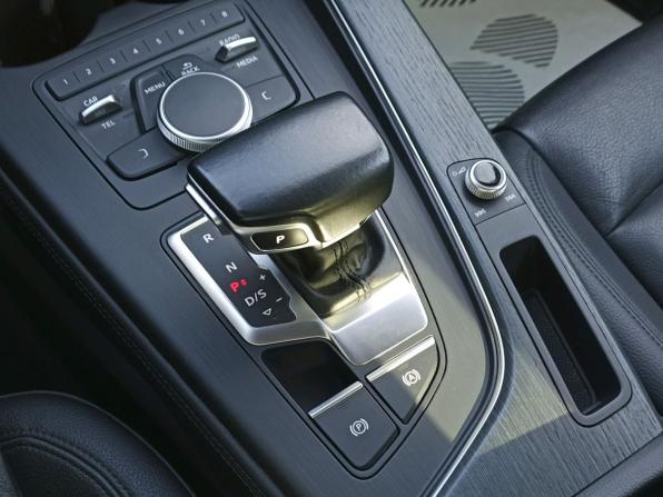 Audi A4 V (B9) с пробегом 2015 года, цена 1 925 000 рублей, 177376 км, седан, Автокод Объявления