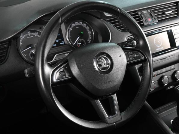 Skoda Octavia III (A7) Рестайлинг с пробегом 2019 года, цена 1 199 000 рублей, 135342 км, лифтбек, Автокод Объявления