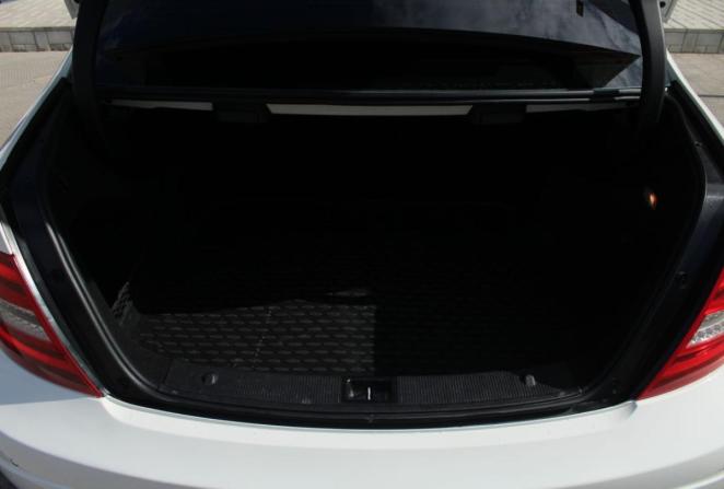 Mercedes-Benz C-Класс III (W204) Рестайлинг с пробегом 2012 года, цена 1 300 000 рублей, 219230 км, седан, Автокод Объявления