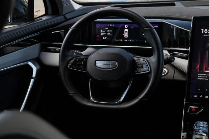Geely Atlas II с пробегом 2024 года, цена 3 300 000 рублей, 12816 км, внедорожник, Автокод Объявления