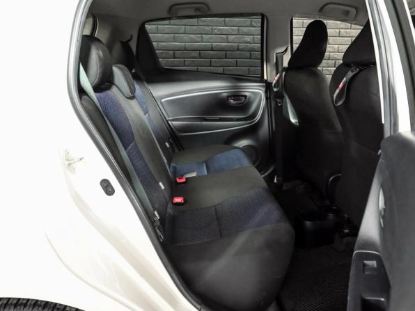 Toyota Vitz III (XP130) Рестайлинг с пробегом 2016 года, цена 1 000 000 рублей, 138870 км, хэтчбек, Автокод Объявления