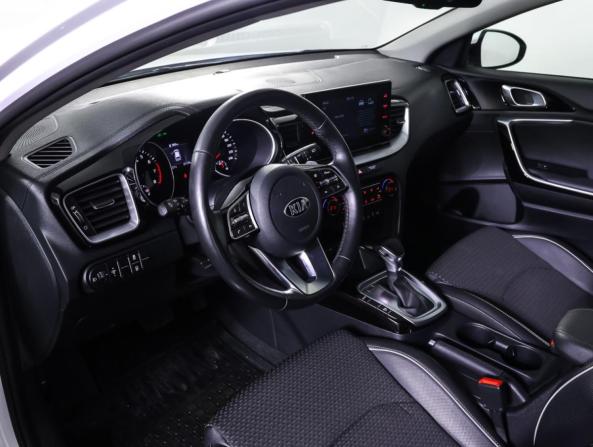 Kia Ceed III с пробегом 2020 года, цена 1 990 000 рублей, 27176 км, хэтчбек, Автокод Объявления
