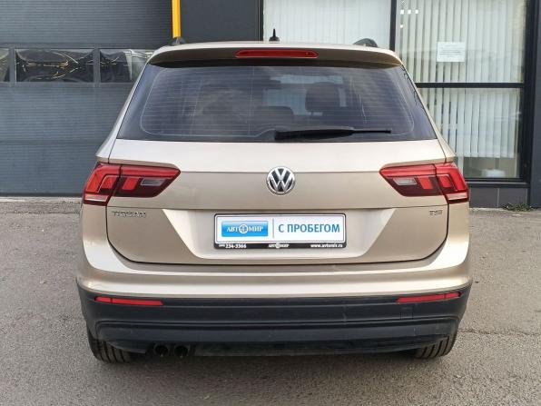 Volkswagen Tiguan II с пробегом 2017 года, цена 1 895 000 рублей, 133375 км, внедорожник, Автокод Объявления