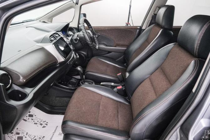 Honda Fit Shuttle I Рестайлинг с пробегом 2013 года, цена 959 000 рублей, 198000 км, универсал, Автокод Объявления