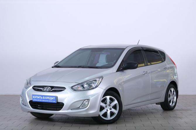 Hyundai Solaris I с пробегом 2013 года, цена 919 000 рублей, 158100 км, хэтчбек, Автокод Объявления