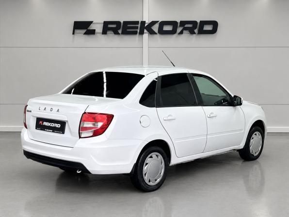 Lada (ВАЗ) Granta I Рестайлинг с пробегом 2022 года, цена 579 000 рублей, 49695 км, седан, Автокод Объявления