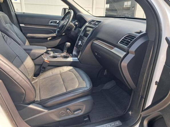 Ford Explorer V Рестайлинг 2 с пробегом 2018 года, цена 2 810 000 рублей, 135829 км, внедорожник, Автокод Объявления
