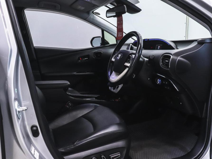 Toyota Prius IV (XW50) Красноярск  - изображение 14