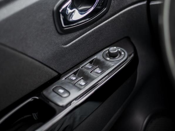Renault Kaptur I с пробегом 2018 года, цена 1 250 000 рублей, 86240 км, внедорожник, Автокод Объявления