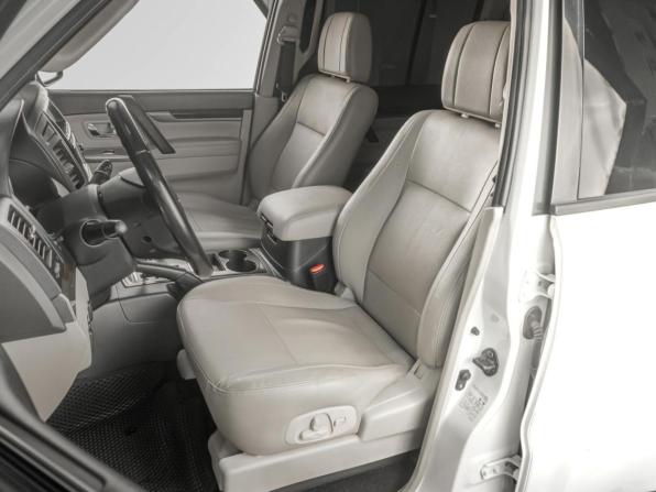 Mitsubishi Pajero IV Рестайлинг 2 с пробегом 2017 года, цена 2 739 000 рублей, 103932 км, внедорожник, Автокод Объявления