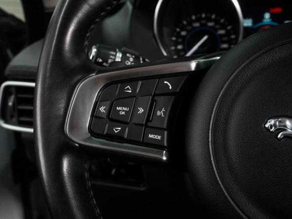Jaguar F-Pace I с пробегом 2019 года, цена 2 299 000 рублей, 183101 км, внедорожник, Автокод Объявления