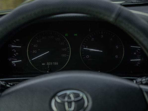 Toyota Land Cruiser 100 Series Рестайлинг 2 с пробегом 2006 года, цена 2 204 000 рублей, 305795 км, внедорожник, Автокод Объявления
