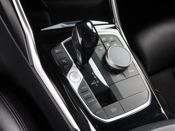 BMW 3 серии VII (G2x) с пробегом 2019 года, цена 2 939 000 рублей, 82710 км, седан, Автокод Объявления