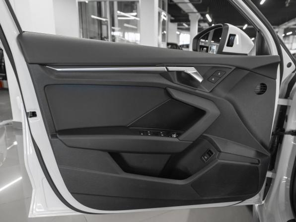 Audi A3 IV (8Y) с пробегом 2023 года, цена 3 750 000 рублей, 30888 км, седан, Автокод Объявления