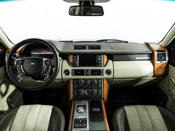 Land Rover Range Rover III Рестайлинг 2 с пробегом 2010 года, цена 2 099 700 рублей, 218198 км, внедорожник, Автокод Объявления