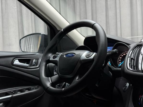 Ford Kuga II с пробегом 2016 года, цена 1 399 000 рублей, 136073 км, внедорожник, Автокод Объявления