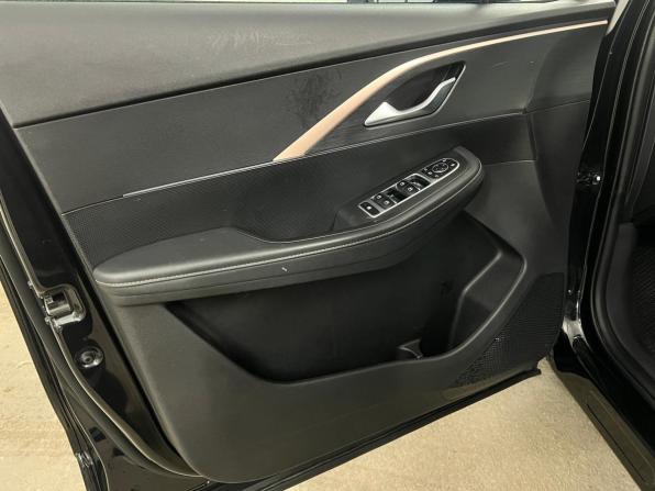 Omoda C5 I с пробегом 2023 года, цена 1 684 000 рублей, 110408 км, внедорожник, Автокод Объявления