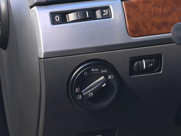 Volkswagen Touareg I Рестайлинг с пробегом 2009 года, цена 1 050 000 рублей, 300000 км, внедорожник, Автокод Объявления
