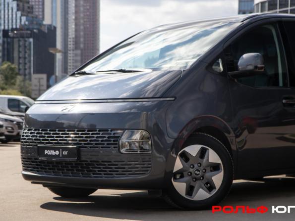 Hyundai Staria I с пробегом 2022 года, цена 3 678 000 рублей, 135440 км, минивэн, Автокод Объявления
