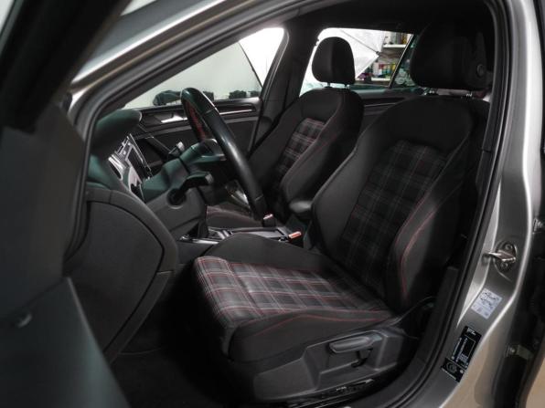 Volkswagen Golf GTI VII с пробегом 2014 года, цена 2 120 000 рублей, 133356 км, хэтчбек, Автокод Объявления