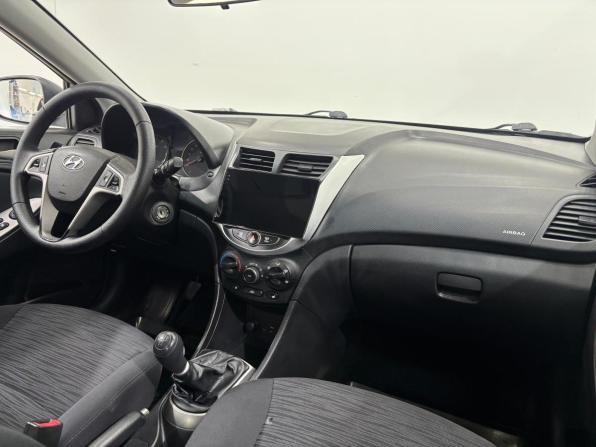 Hyundai Solaris I Рестайлинг с пробегом 2015 года, цена 730 000 рублей, 219082 км, седан, Автокод Объявления