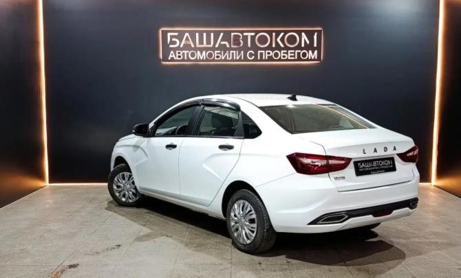 Lada (ВАЗ) Vesta I Рестайлинг (NG) с пробегом 2023 года, цена 1 170 000 рублей, 49989 км, седан, Автокод Объявления